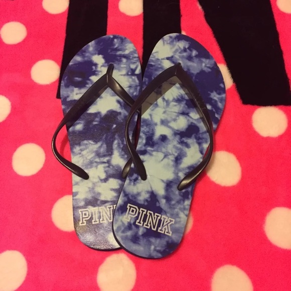 VS Pink tied dyed towel flip flop set - Picture 3 of 4